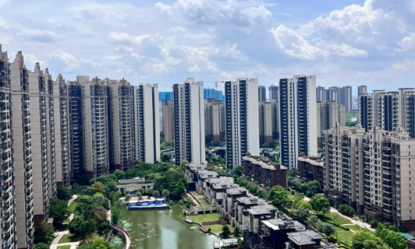 股升网 房产中介私藏口诀：\＂买旧、买大、不买三\＂，避开这些坑才是真省钱