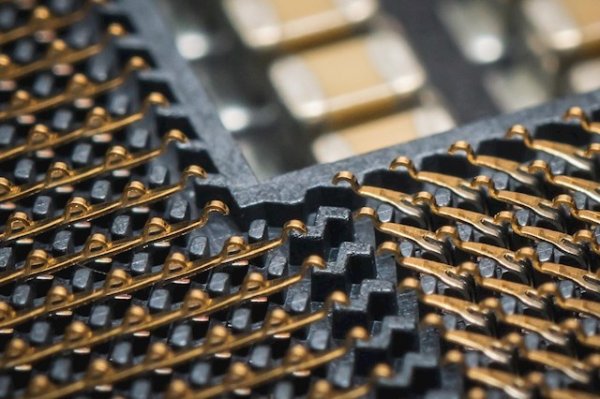 浩广配资 首次！突破世纪难题 我国成功研制出新型芯片：算力达顶级GPU的1000倍以上